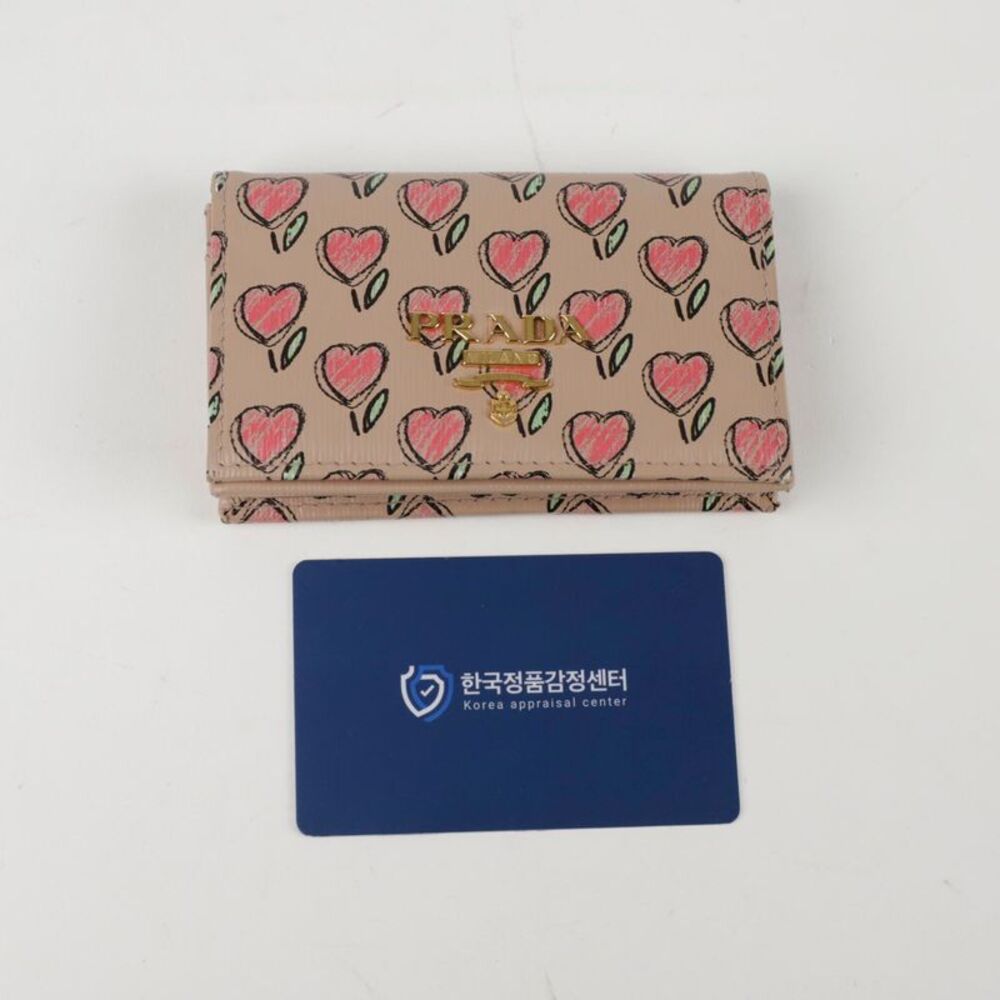 Heart Pattern Card Holder - Picture 8 of 8